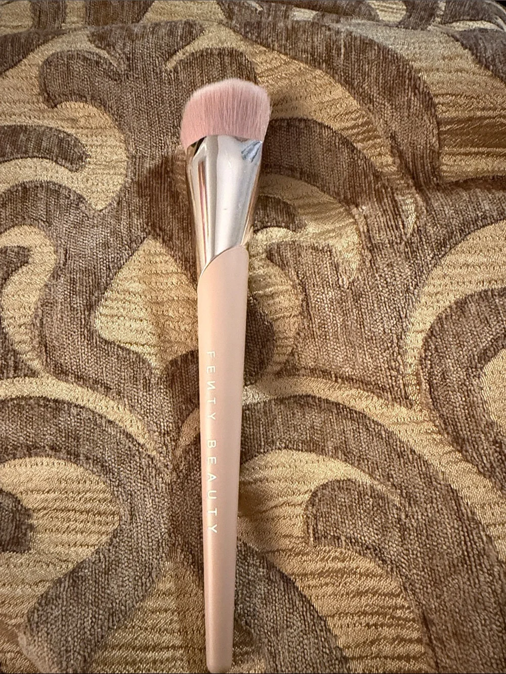 FENTY Beauty 145 Foundation Brush
